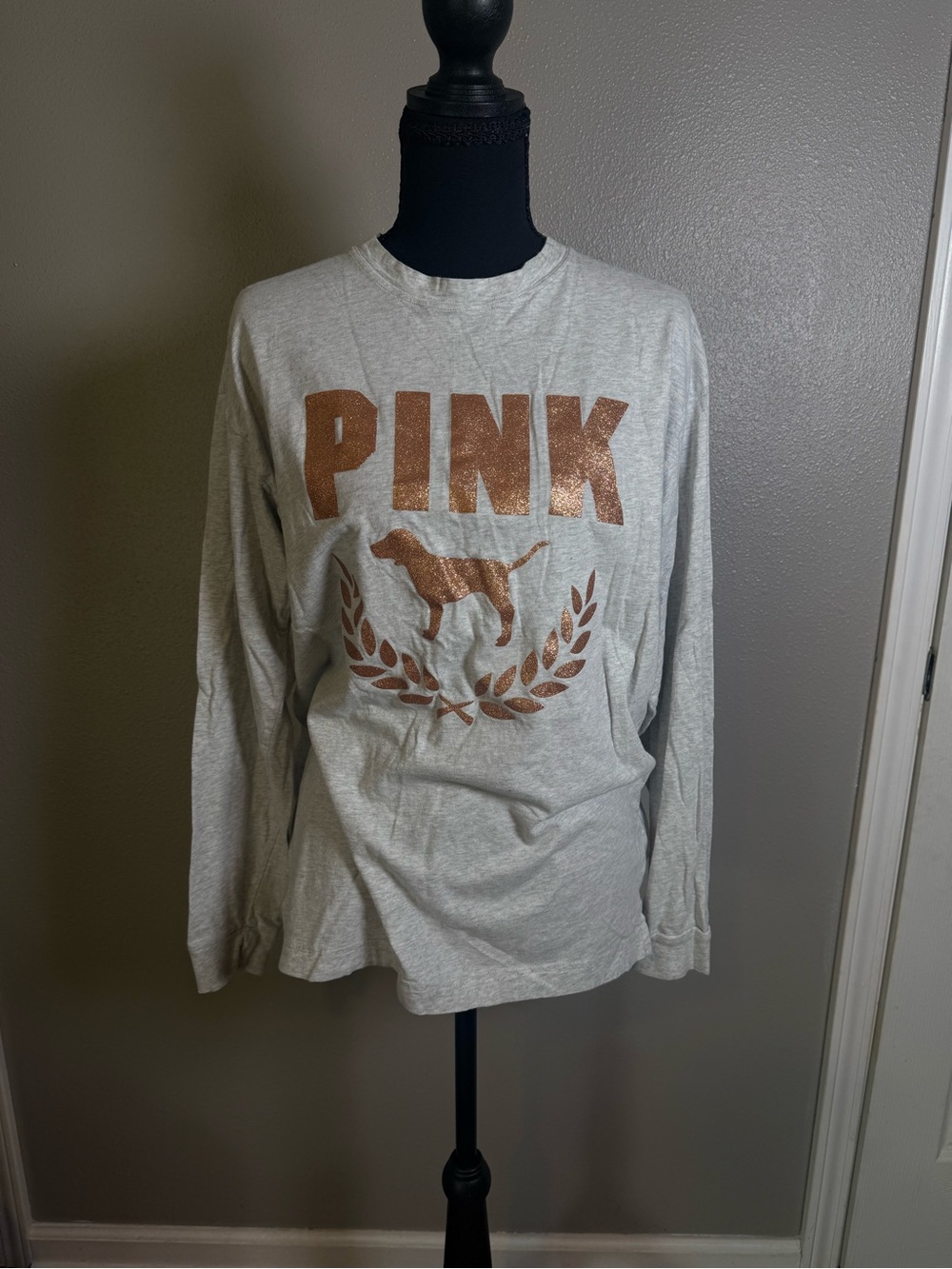 Small gray long sleeve brand pink